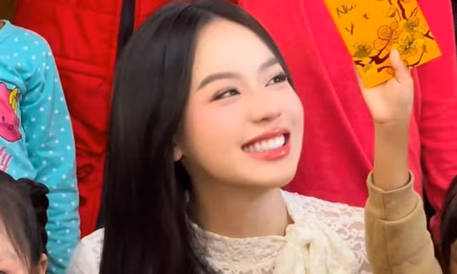 Ngày cuối nghỉ Tết Ất Tỵ của Thanh Thủy, Tiểu Vy