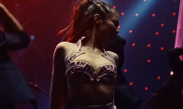 Tập phim mờ nhạt và kém duyên nhất của Jennie (BlackPink)