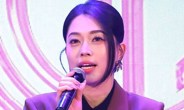 Á hậu Bùi Phương Nga: 'Đừng bao giờ hối hận về những gì bạn đã làm'