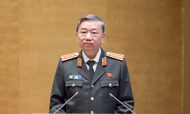 Lo dùng thẻ căn cước gắn chip bị theo dõi, Bộ trưởng Công an nói gì?