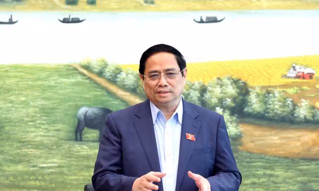 Thủ tướng: Thủ tục hành chính về đất đai nhiều quá, làm mất thời gian và mất luôn cơ hội