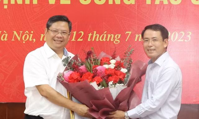 Phó Chủ tịch Hoàn Kiếm làm Phó Giám đốc Sở TN&MT Hà Nội