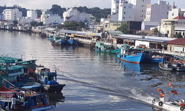 Phú Quốc sau đất đai bị 'băm nát' đến lượt các sông bị bức tử
