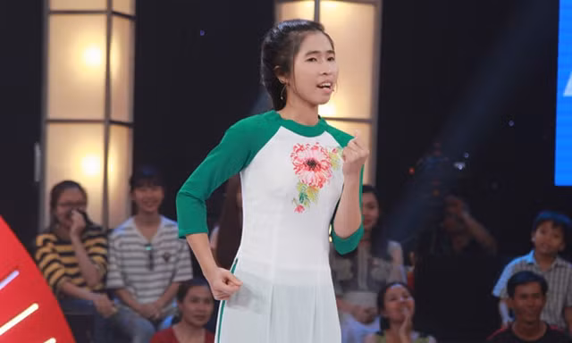 Kim Hoàng chinh phục 100 triệu đồng từ Thách thức danh hài chỉ với một phần biểu diễn duy nhất.