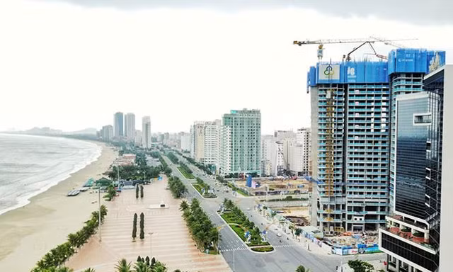 Một dự án Condotel ở Đà Nẵng. Ảnh: Hồng Vĩnh.