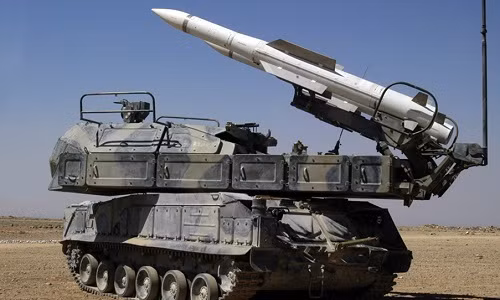 Hình ảnh đầu tiên tại sân bay Syria sau khi bị tên lửa Mỹ tấn công