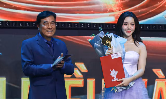 Đạo diễn Bùi Thạc Chuyên thắng lớn ở Cánh diều Vàng 2023