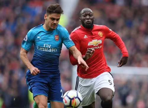 Konstantinos Mavropanos đã chơi ấn tượng trọng trận đấu với M.U.