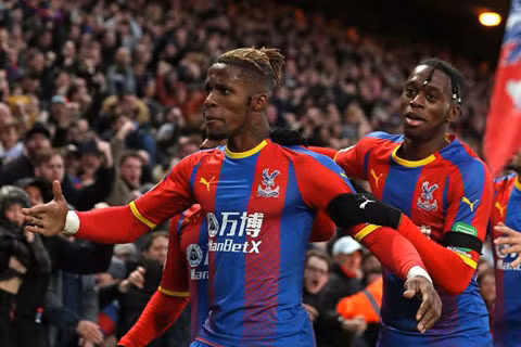 Vì đã mất Wan-Bissaka, Crystal Palace không muốn mất thêm Wilfried Zaha.