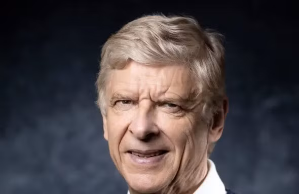 HLV Arsene Wenger.