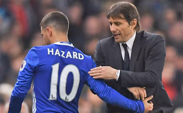 Hazard muốn HLV Conte rời khỏi Chelsea.