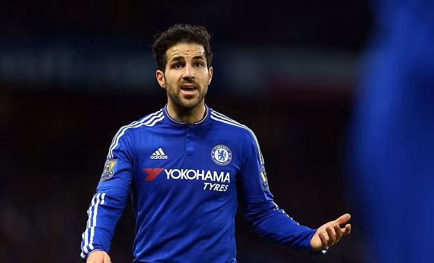 Cesc Fabregas không còn tương lai tại Chelsea.