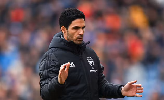 HLV Mikel Arteta của Arsenal.