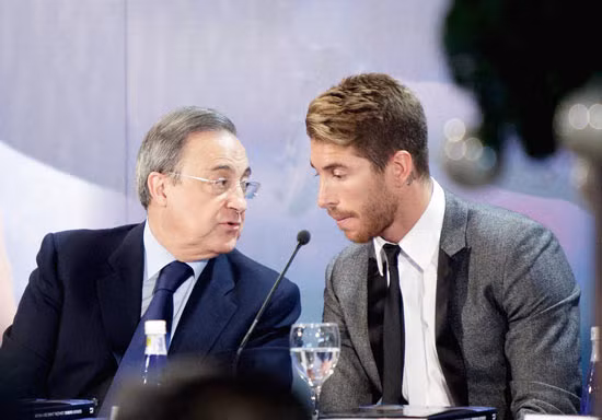 Real Madrid giục Ramos gia hạn.