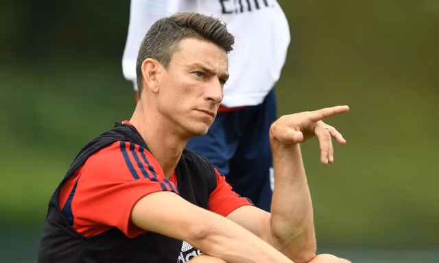 Laurent Koscielny muốn rời Arsenal trong hè 2019.