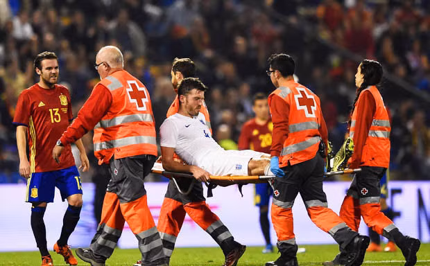Michael Carrick dính chấn thương khá nặng.