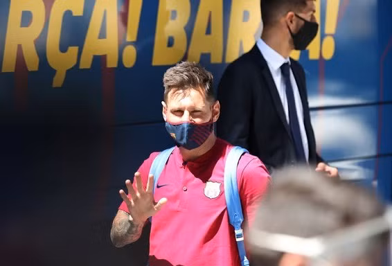 Lionel Messi đã quyết định tiếp tục ở lại với Barcelona trong mùa tới.