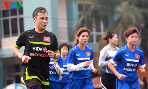 Nhiều khả năng HLV Takashi sẽ được điều động sang làm trợ lý cho nhà cầm quân Miura ở SEA Games 28. Ảnh: VOV