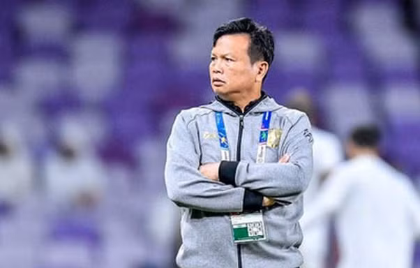 HLV Sirisak Yodyardthai đặt mục tiêu vô địch King’s Cup 2019.