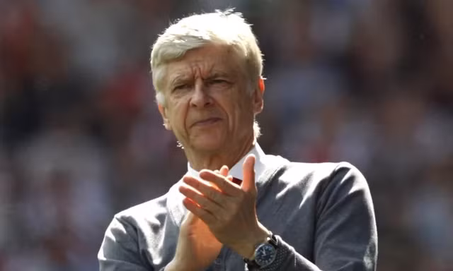 HLV Arsene Wenger nhận được lời mời từ Newcastle.