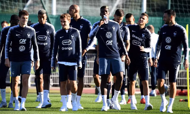 Paul Pogba chơi trội, mua nhẫn kim cương tặng đồng đội ở ĐT Pháp.