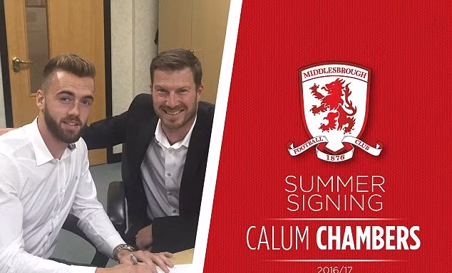 Calum Chambers đã rời Arsenal để chuyển sang khoác áo Middlesbrough.