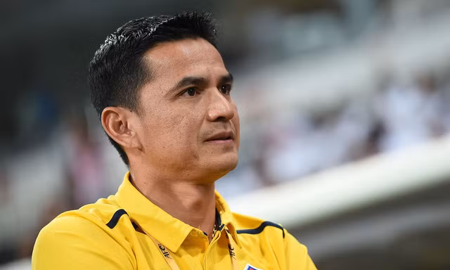 HLV Kiatisak sang châu Âu làm việc?