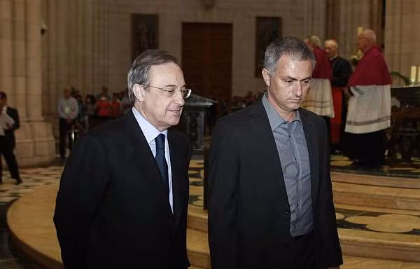 Chủ tịch Perez xem xét phương án mời Mourinho trở lại Bernabeu.