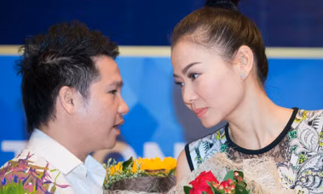 Trọng Tấn gây bất ngờ khi song ca 'Đừng Yêu' với Thu Minh