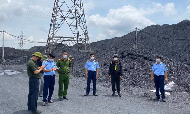 Khởi tố thêm nhiều đối tượng trong đường dây than lậu của đại gia lan var đất mỏ