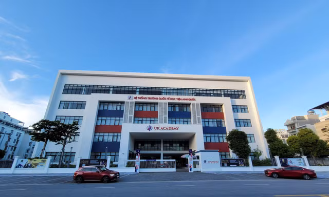 Học sinh bị 'đuổi học' vì phụ huynh phản ánh trường Quốc tế kém chất lượng