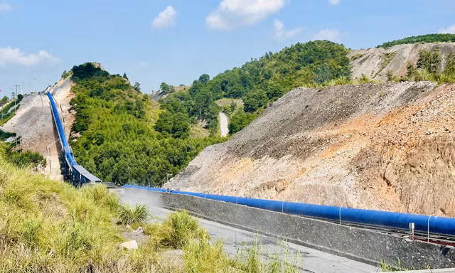 Hoàn thành 6km đường băng tải than trị giá 450 tỷ đồng 