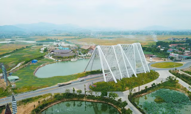 Vì sao hơn 1.000 nhân khẩu Quảng Ninh và Hải Dương phải chuyển tỉnh?