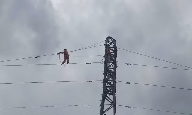 Giám đốc Điện lực Hạ Long bất ngờ bị đình chỉ công tác
