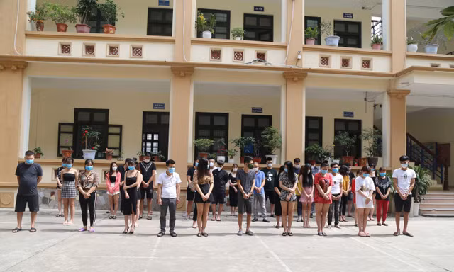 Các nam nữ liên quan vụ việc