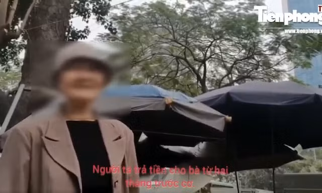 Ra giá cho thuê vỉa hè Hà Nội đợt Tết, tiền vào túi ai?