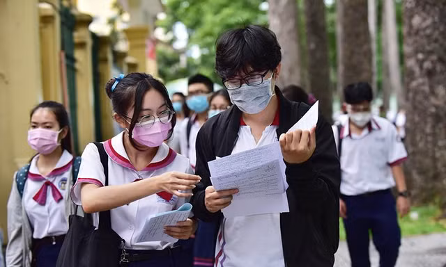 Mở cánh cửa đại học, các bạn tân sinh viên 2K3 cần "bỏ túi" những bí quyết gì?