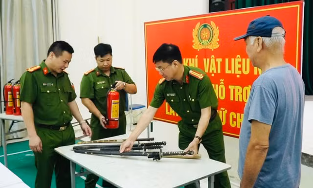 Công an Hà Nội thu gần 200 khẩu súng, hàng trăm viên đạn trong 2 tháng cao điểm