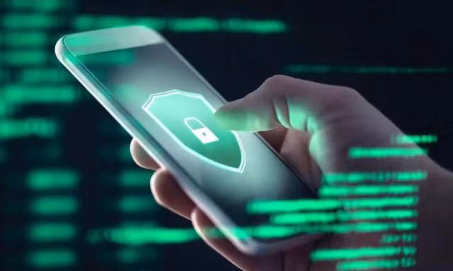 Thêm một phụ nữ bị 'hack' tiền tỷ trong tài khoản ngân hàng