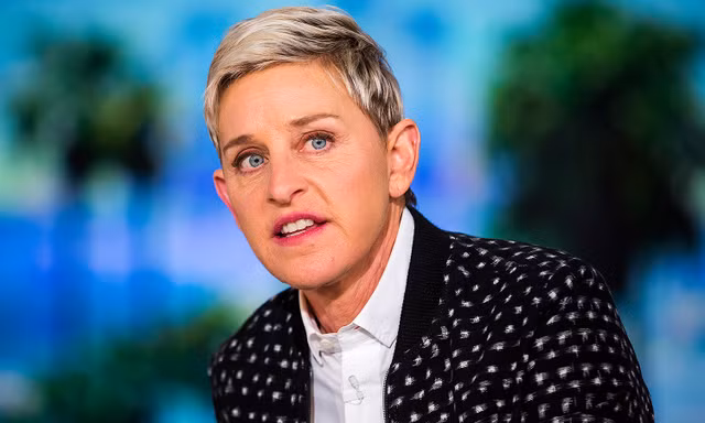 Giữa “tâm bão” scandal bắt nạt, Ellen DeGeneres bất ngờ được sao lớn này bảo vệ