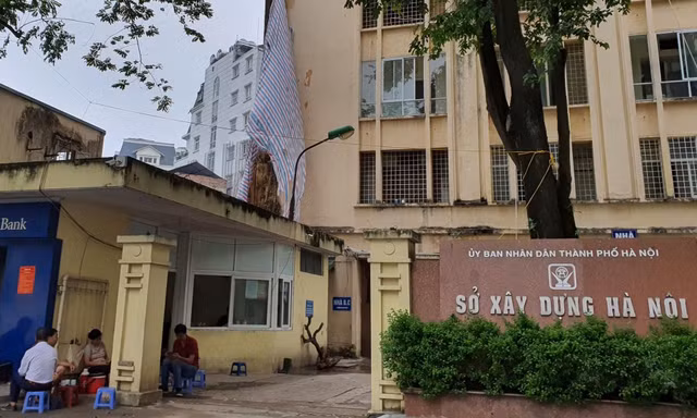 Di dời 8 sở, ngành Hà Nội về khu liên cơ: Vẫn xin giữ 'đất vàng'