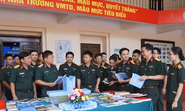 Đẩy mạnh nghiên cứu khoa học trẻ ở Trường Sĩ quan Lục quân 1