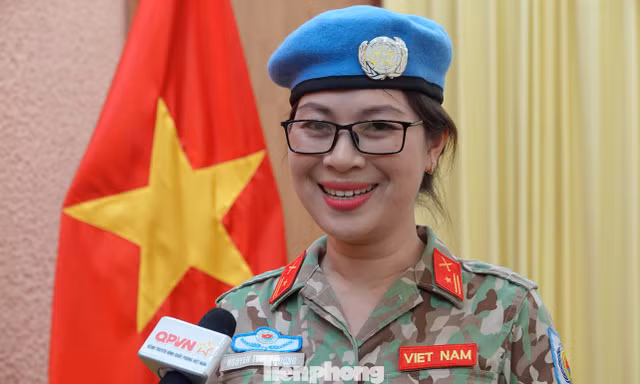 Nữ sĩ quan mũ nồi xanh thứ 3 của Việt Nam tham gia gìn giữ hoà bình