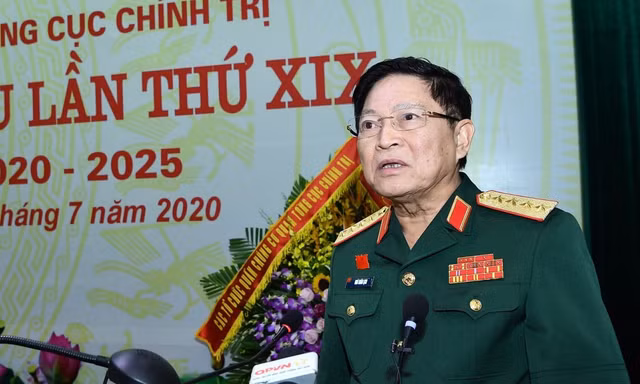 Đại tướng Ngô Xuân Lịch và các tướng lĩnh Quân đội tham dự Đại hội