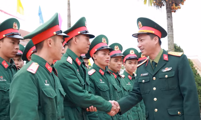 Tuổi trẻ Quân đội tri ân tại nơi thành lập Chi đoàn Thanh niên cứu quốc đầu tiên