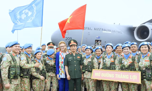 Đại tướng Phan Văn Giang: Chiến sĩ mũ nồi xanh Việt Nam nâng cao uy tín của đất nước