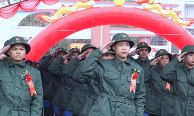 Thanh niên 63 tỉnh, thành phố chuẩn bị lên đường nhập ngũ năm 2025