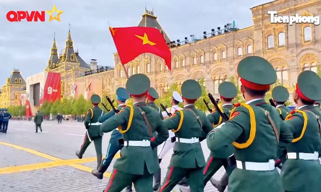 Những bước đi hùng tráng trên Quảng trường Đỏ của bộ đội Việt Nam