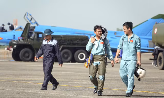 'Cánh bay Cửu Long' thi đua chào mừng đại hội Đoàn các cấp