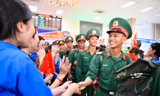Bộ Quốc phòng trả lời cử tri về xăm hình, xăm chữ khi khám tuyển nghĩa vụ quân sự